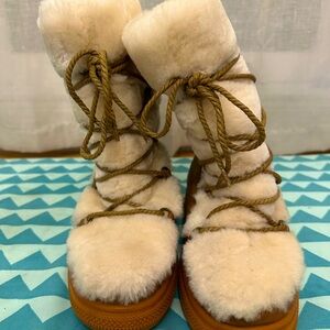 Australia Luxe Collective Everest Winter Boots size 7 Shearling